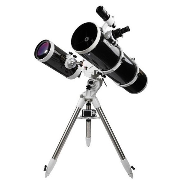 SkyWatcher Télescope réflecteur Black Diamond 200 800 DUAL SPEED SkyWatcher sur monture AZQ6 Pro Goto