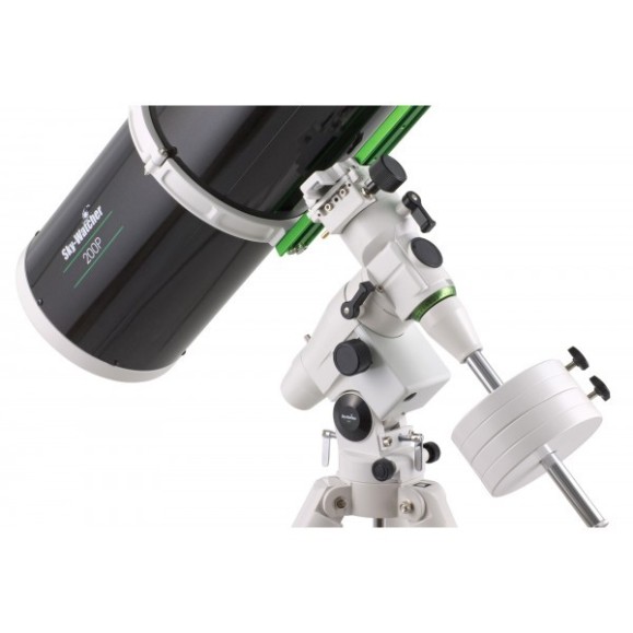 Télescope Newton SkyWatcher 200/1000 mm avec monture NEQ5