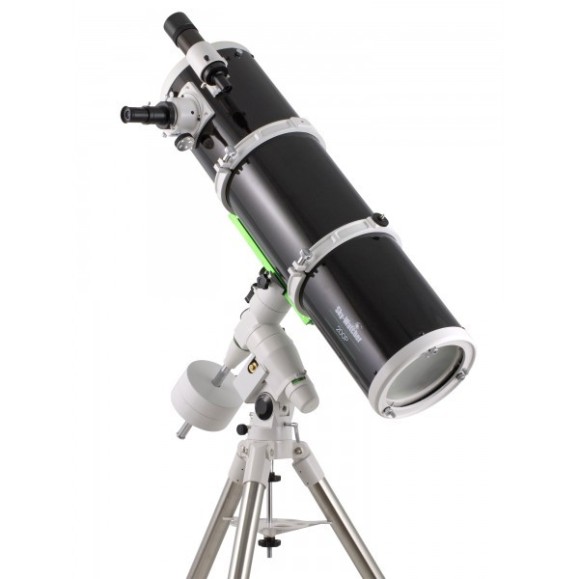 Télescope Newton SkyWatcher 200/1000 mm avec monture NEQ5