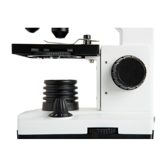 Celestron Microscope biologique monoculaire Labs CM800