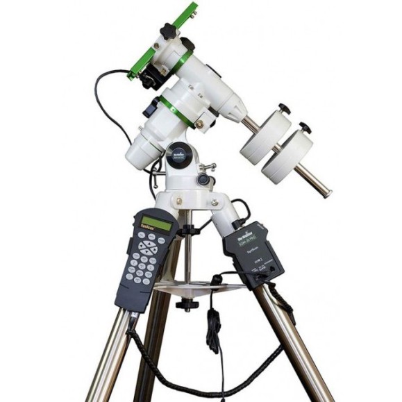 Skywatcher Télescope réfracteur Black Diamond 72ED avec monture EQM-35 PRO Goto