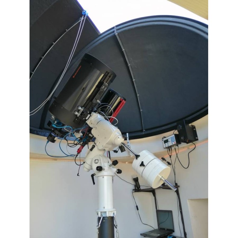 OBSERVATOIRES PULSAIRES Dôme de 2,2 m... OBSERVATOIRES PULSAIRES Dôme de 2,2 m...