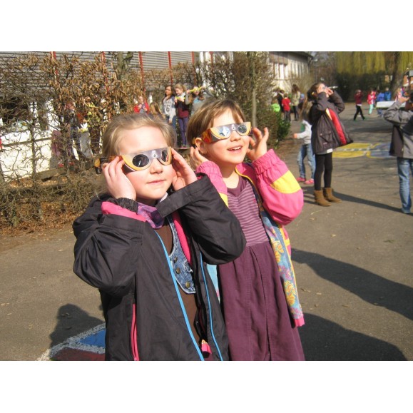 Lot de 25 lunettes d'éclipse solaire BAADER PLANETARIUM AstroSolar® Argent/Or 2459296