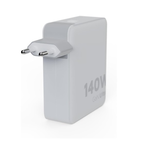 Chargeur de voyage + câble USB-C PD blanc XTORM 140w GaN Ultra, 4 ports