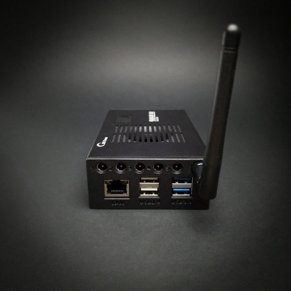 Focus Système de contrôle du télescope RB Gaius-S2 avec 16 Go de RAM et 256 Go de stockage