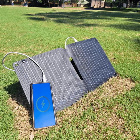 Panneau solaire XTORM "Solar Booster" 14W pliable