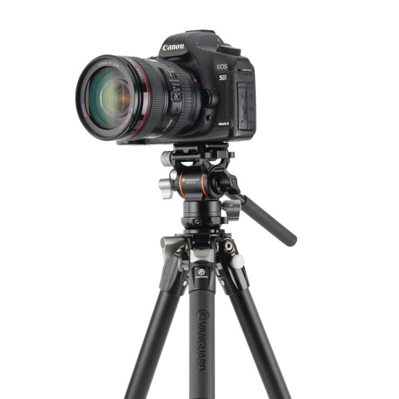 VANGUARD Alta Pro 3VLT 235AV10 trépied vidéo compact en aluminium - tête sphérique VEO PV-10
